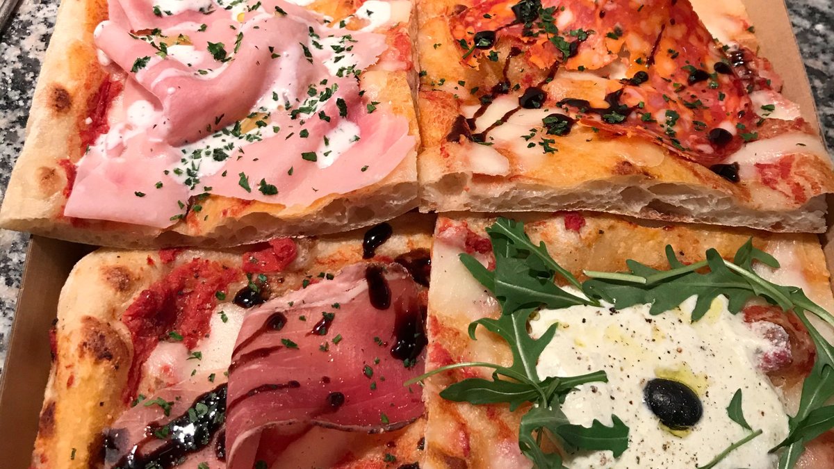 Pizzica pizza al taglio slices